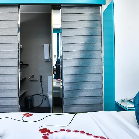 The Hive Beach Malé Extérieur photo