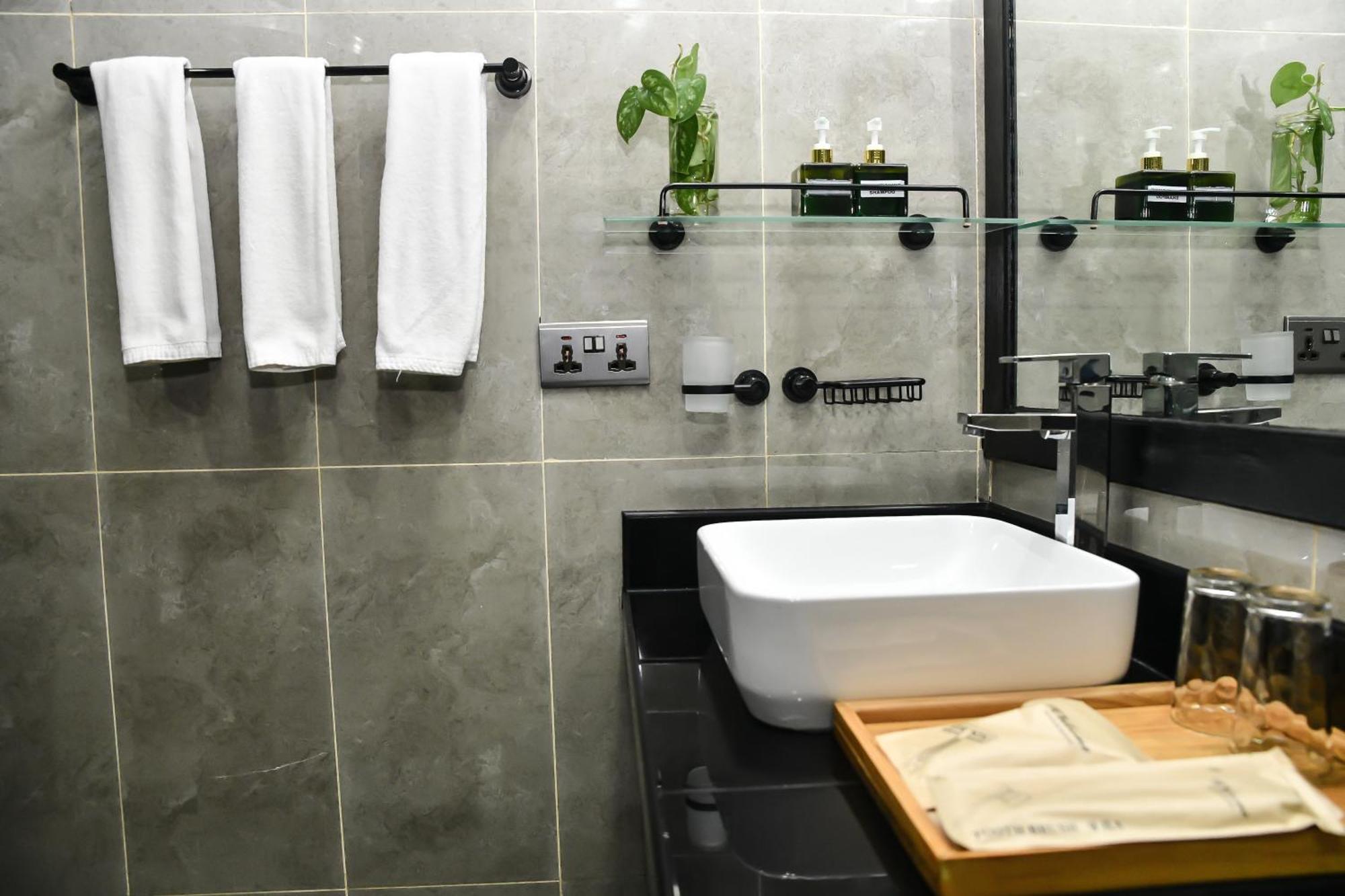 The Hive Hotel 4*