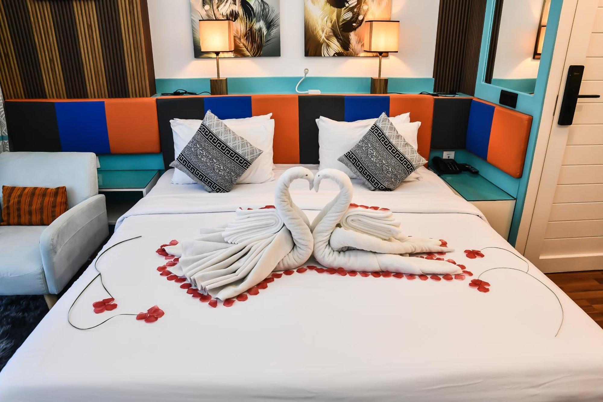 The Hive Hotel 4*