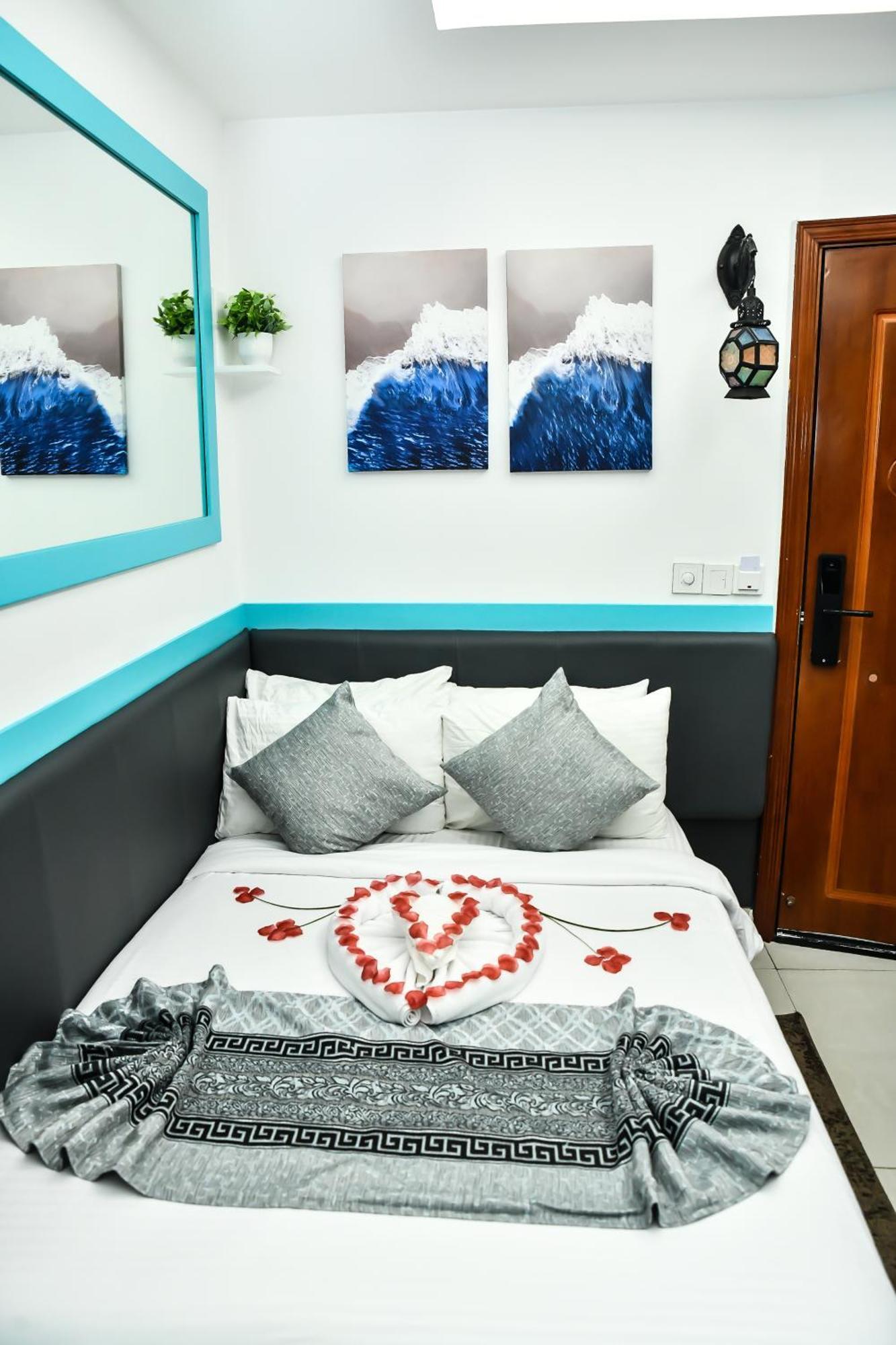 The Hive Hotel 4*